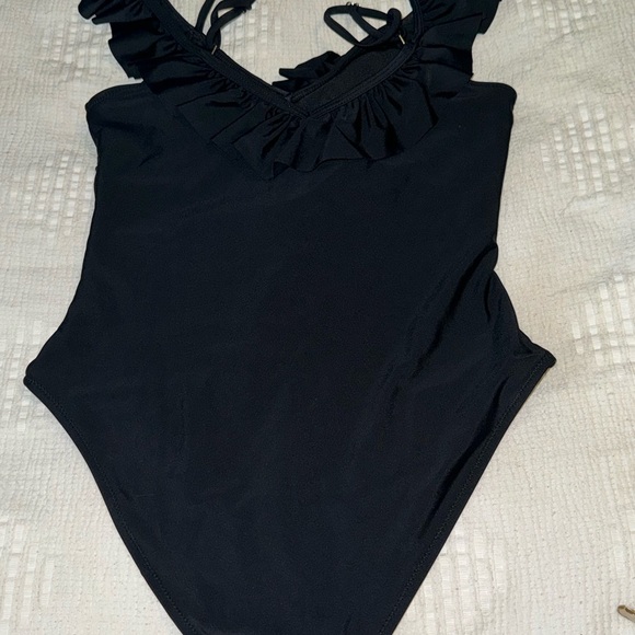 NEW w/o tags, MEDIUM - Picture 3 of 4